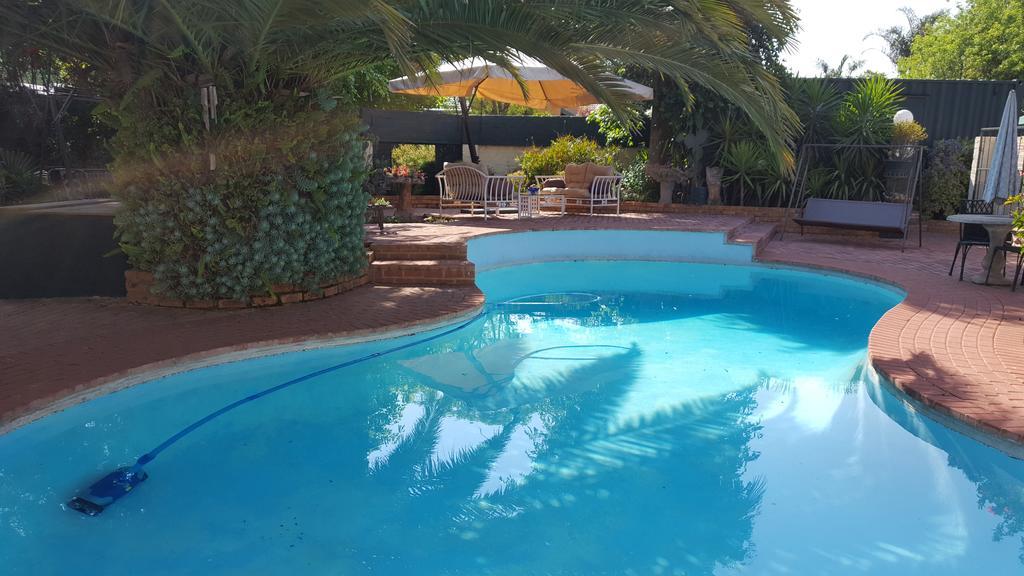 Sleep Eezy Cottages Benoni Εξωτερικό φωτογραφία